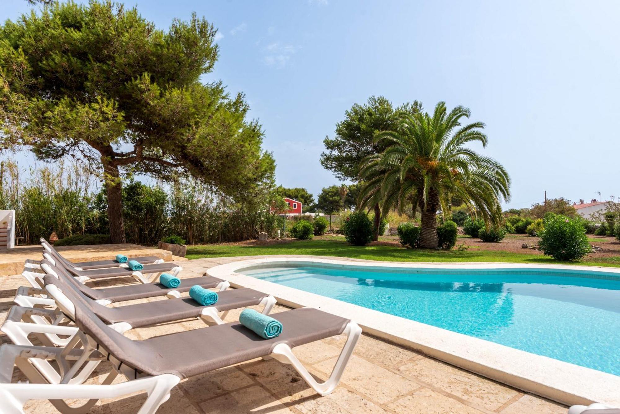 Hort D'Es Milord - Es Castell Villa Es Castell  Buitenkant foto